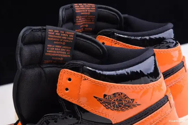 555088-028 - Backboard Air 3.0 1 High Retro Shattered Jordan 0426